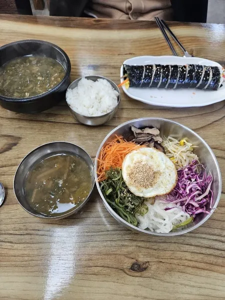 곰내시락국밥