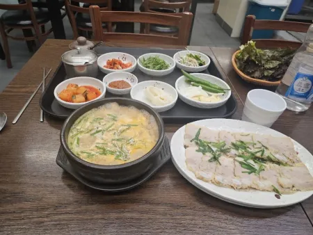 Hapcheon Wang Dwaeji Gukbap