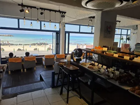 Morebi Cafe