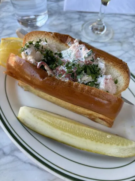 L & E Oyster Bar