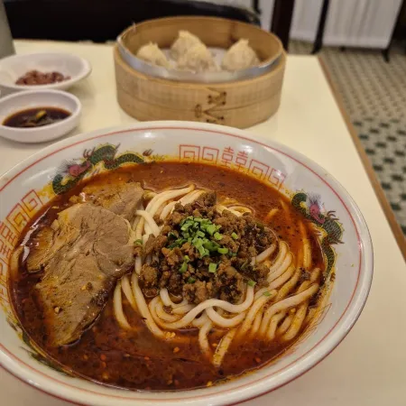 Sammi Tantanmen