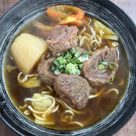 巧雅麵食館