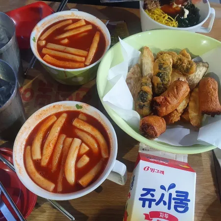 Sinjeon Tteokbokki