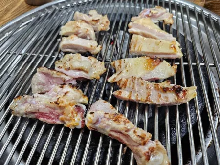 Hwangto Sutbul Dakgalbi