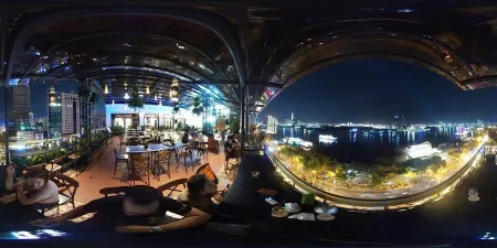 M Bar - Hotel Majestic Saigon