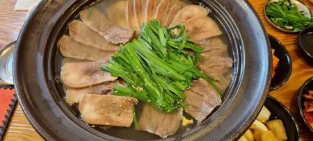 Baengnyeon Yukiljip