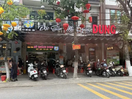 Mì Quảng Dung