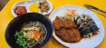 キンパカフェ