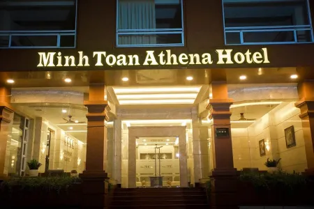 Gold Hotel
