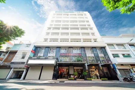 Hương Sen Hotel