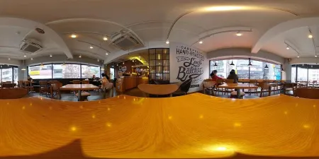 Coffee Bean Hongdae Station Exit 8 Branch