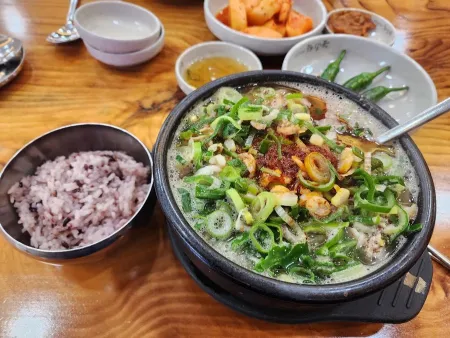 Jeju Eunhuine Haejangguk Busan Main Branch