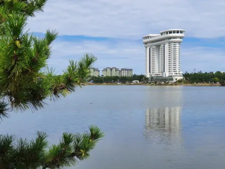 Gyeongpo Lake Plaza