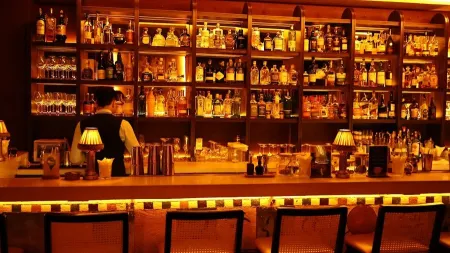 Loop 1 - Cocktail & Kitchen