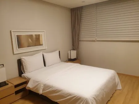 Acro River Park Apartments