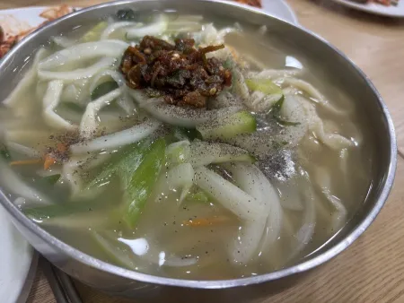 Kkapine Kalguksu