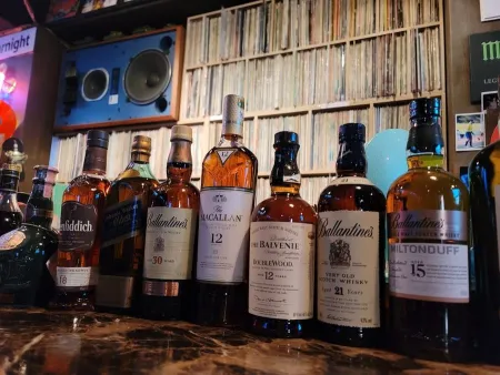 LP Bar Byeori Bitnaneun Bam-e