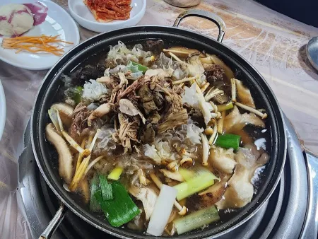 Bohyeon Neungi Beoseot Sikdang