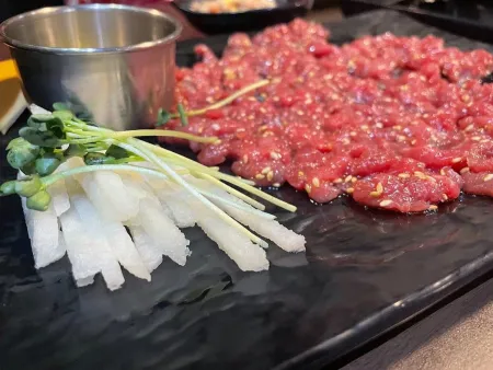 Yukhoe Salmon