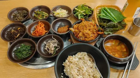 Gajeongsik Baekban On