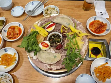 Pyeonggaok Gwanghwamun