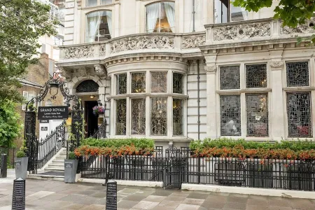 Berjaya Eden Park London Hotel