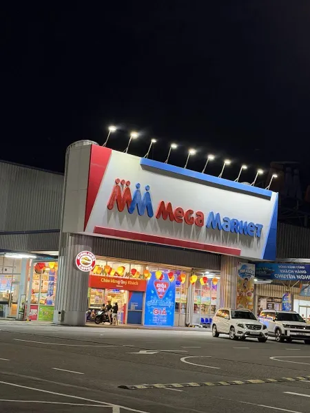 Mega Mart