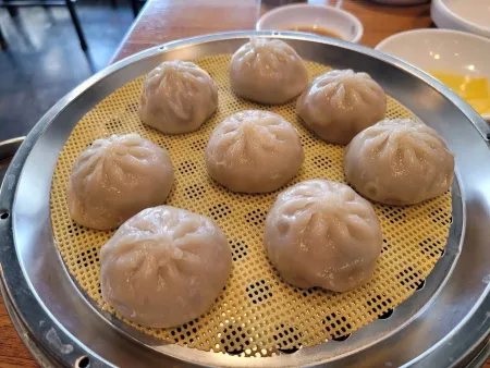 Hyeonpung Dak Kalguksu Busan Yeongdo Branch