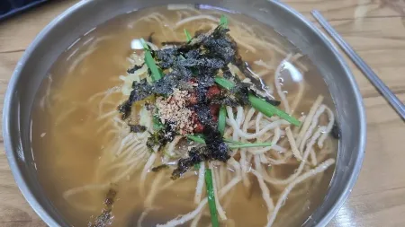 Oiljang Myeolchi Guksu
