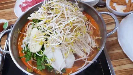 Cheongil Haemul Shabu Shabu