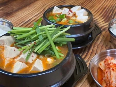 Ttukbapjip & Haengbok Yegam