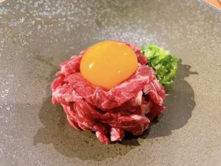 炭焼肉バル baRmeat (バルミー)