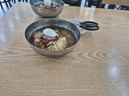 Yugane Gaya Milmyeon Dongnae Main Branch
