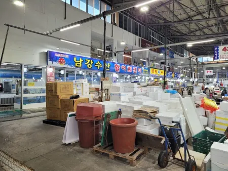 梧井洞農水產物市場