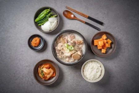 Dangmiok Hanwoo Gomtang