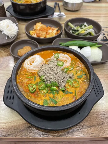 Gohyangok Eolkeun Sundaeguk Magongnaru Station Branch
