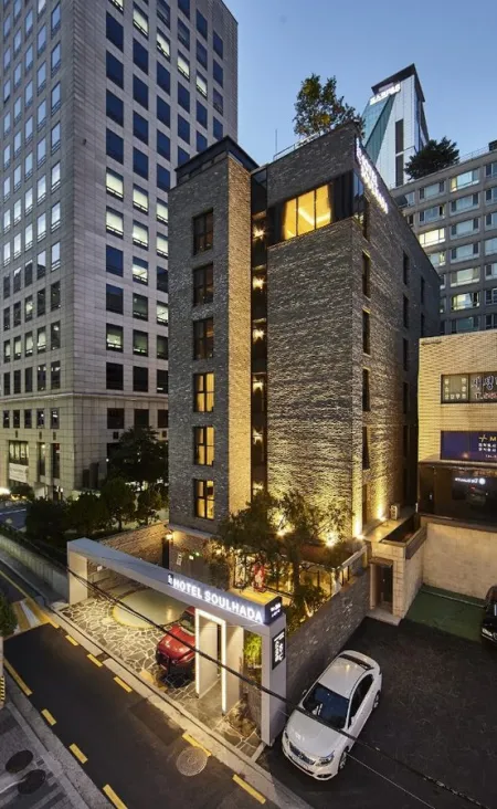 Urban Place Hotel
