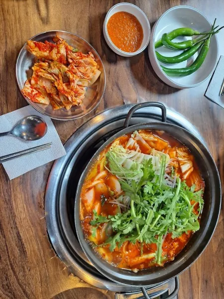 Dure Guksu Seolleung