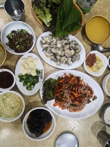 三美生魚片店