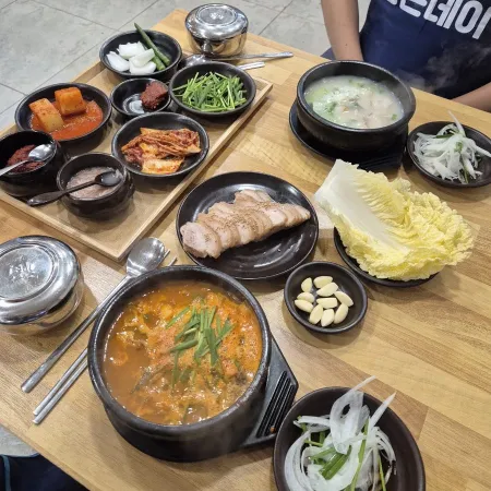 용호돼지국밥
