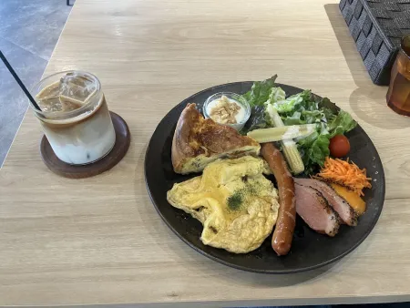Heumoot Cafe
