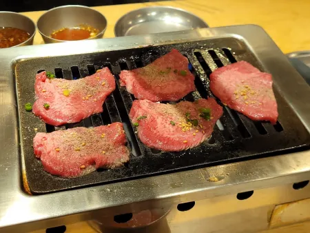 Osaka Yakiniku Horumon Futago Tenma