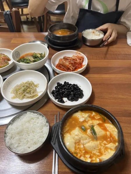 Geobuk Restaurant