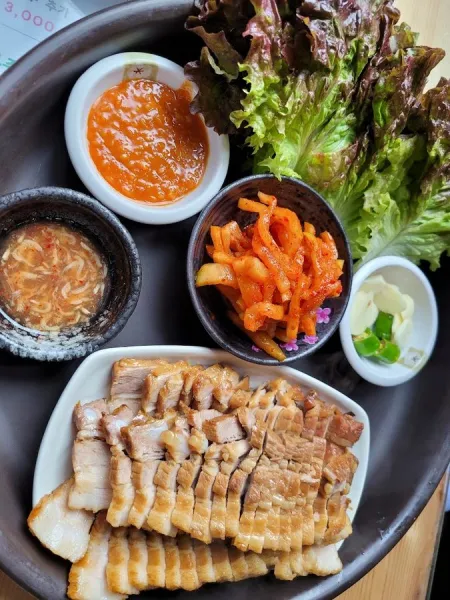 Soju Groom Bossam Wife