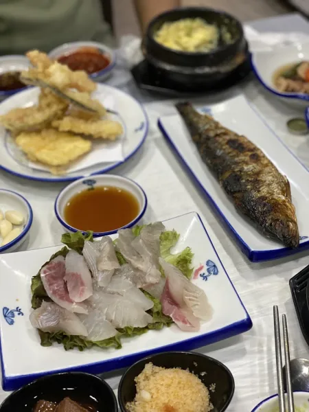 札嘎其生魚片店