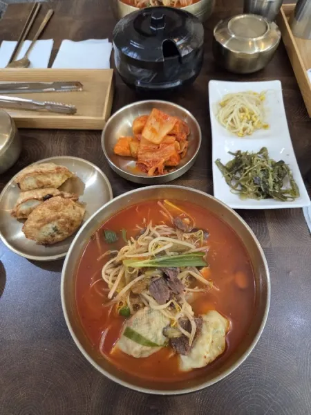 Miseong Wangmandu Yukgaejang Jeongol