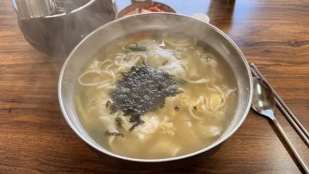 Hyangto Sonsu Jebi Kalguksu