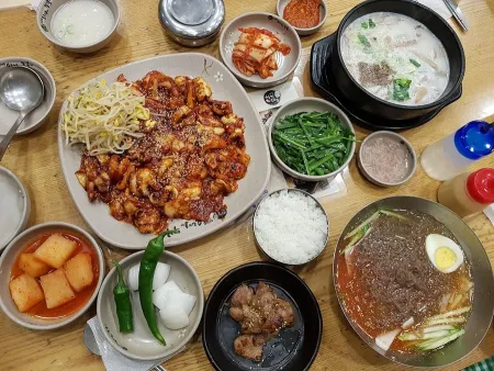 Sinuiju Sundae and Jjukkumi