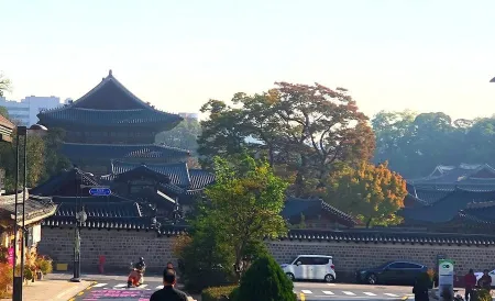 Bukchon Ilgyeong (Bukchon Village View #1)
