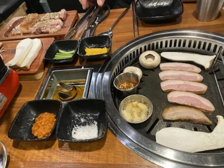 Sinseol-dong Geujip Dwaeji